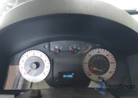 2010 Mazda Tribute I Sport из США, поврежденный, VIN 4F2CY0C77AKM09309